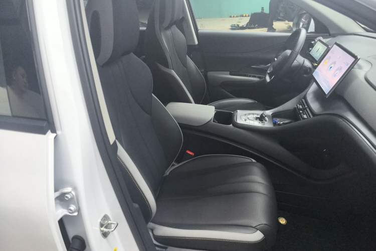 Used BYD Sealion 05 DM-i 2025 DM-i 115KM Prestige Model Right Front Seat