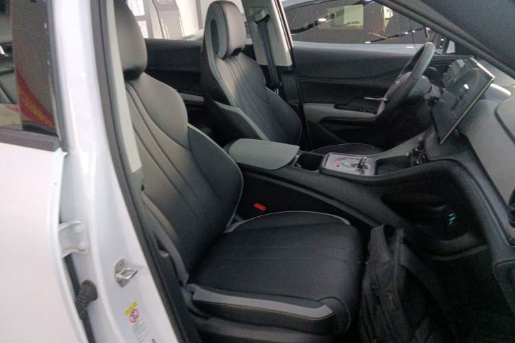 Used BYD Sealion 05 DM-i 2025 DM-i Smart Drive 115KM Flagship Model Right Front Seat