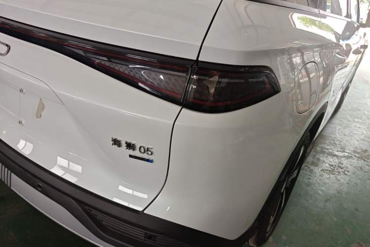Used BYD Sealion 05 DM-i 2025 DM-i Smart Drive 115KM Flagship Model Right Rear Taillight