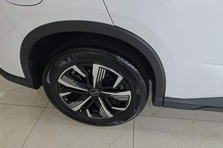 Used BYD Sealion 05 DM-i 2025 DM-i 115KM Prestige Model Right Rear Wheel Hub