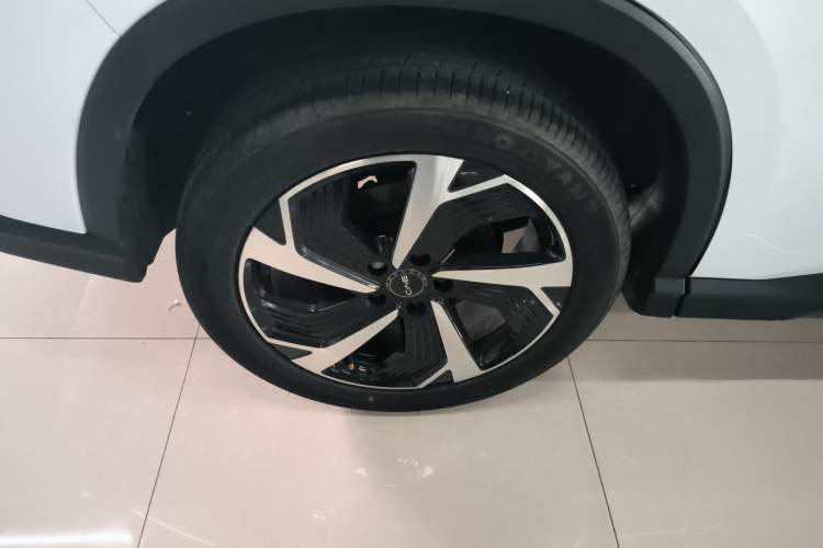 Used BYD Sealion 05 DM-i 2025 DM-i 115KM Flagship Model Right Rear Wheel Hub