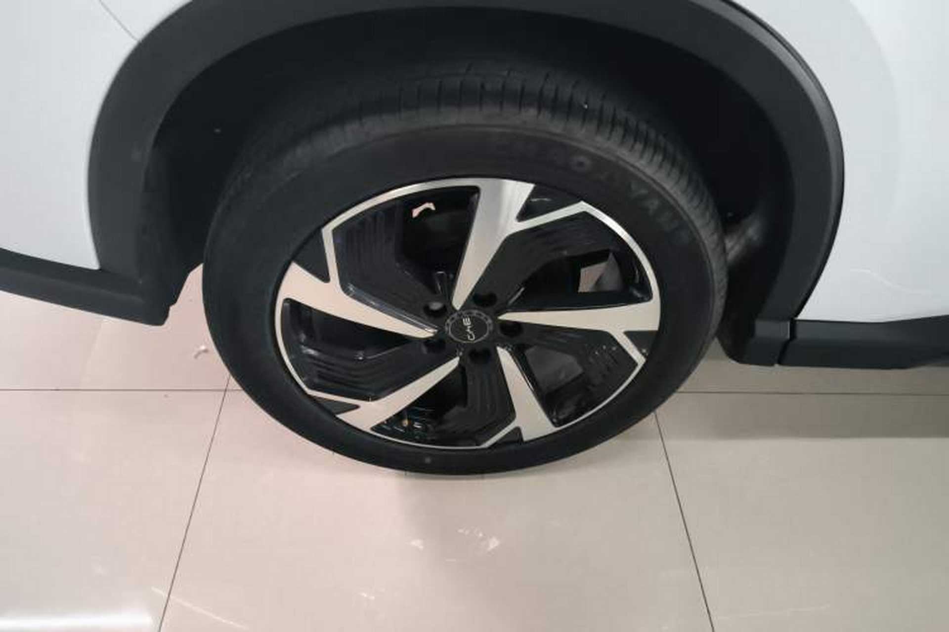 Used BYD Sealion 05 DM-i 2025 DM-i 115KM Flagship Model Right Rear Wheel Hub