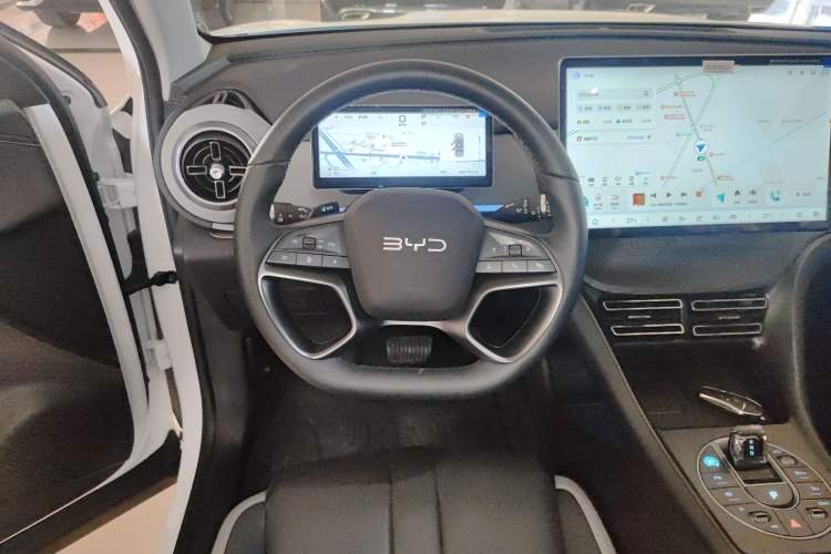 Used BYD Sealion 05 DM-i 2025 DM-i 115KM Flagship Model Steering Wheel