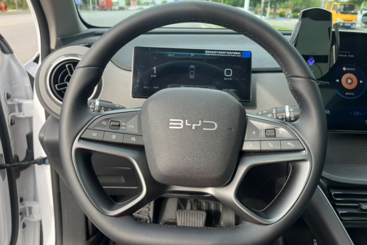 Used BYD Sealion 05 DM-i 2025 DM-i 115KM Prestige Model Steering Wheel