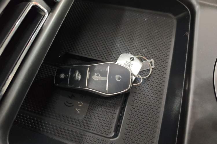 Used BYD Sealion 05 DM-i 2025 DM-i Smart Drive 115KM Flagship Model Vehicle Key