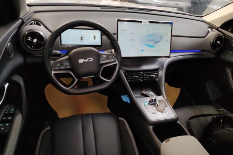 Used BYD Sealion 05 DM-i 2025 DM-i Smart Drive 115KM Flagship Model Interior 2