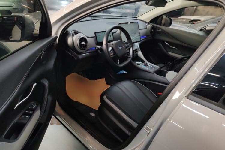 Used BYD Sealion 05 DM-i 2025 DM-i Smart Drive 115KM Flagship Model Interior 3