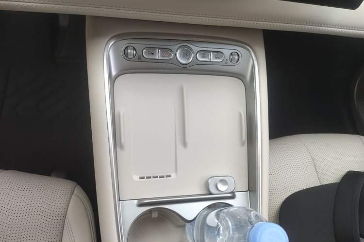 Used BYD Sealion 05 DM-i 2026 Model DM-i 305 Smart Navigation Edition Gear Lever