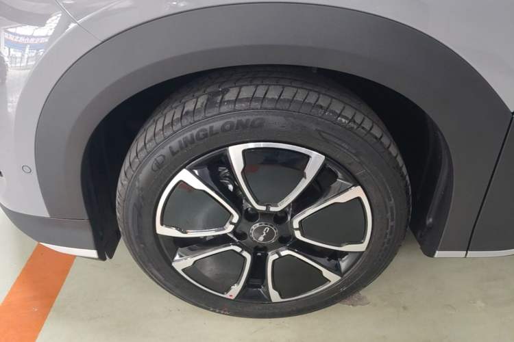 Used BYD Sealion 05 DM-i 2026 Model DM-i 220 Smart Navigation Edition Left Front Wheel Hub