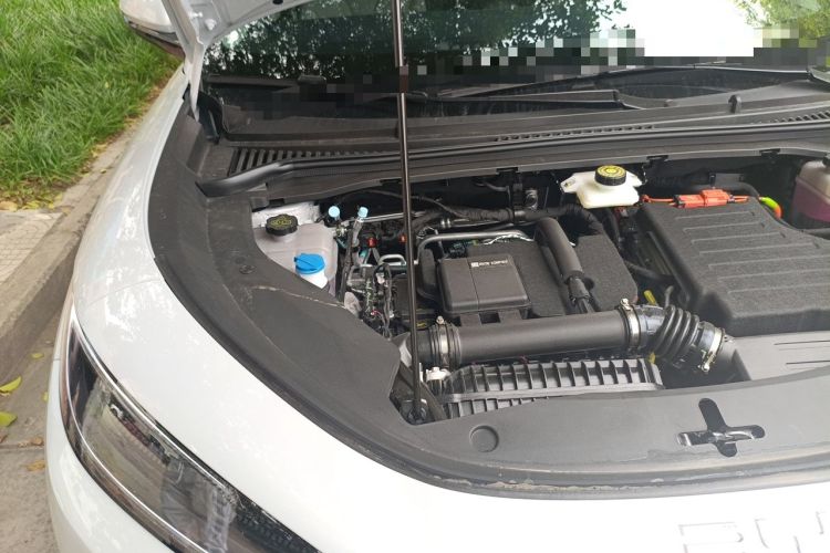 Used BYD Sealion 05 DM-i 2026 Model DM-i 220 Launch Edition Engine Bay Right