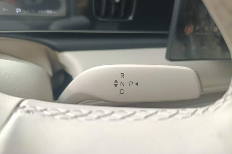 Used BYD Sealion 05 DM-i 2026 Model DM-i 220 Launch Edition Gear Lever