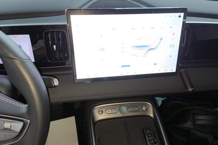 Used BYD Sealion 05 EV 2025 520 km Smart Cruise Version Audio And AC Panel