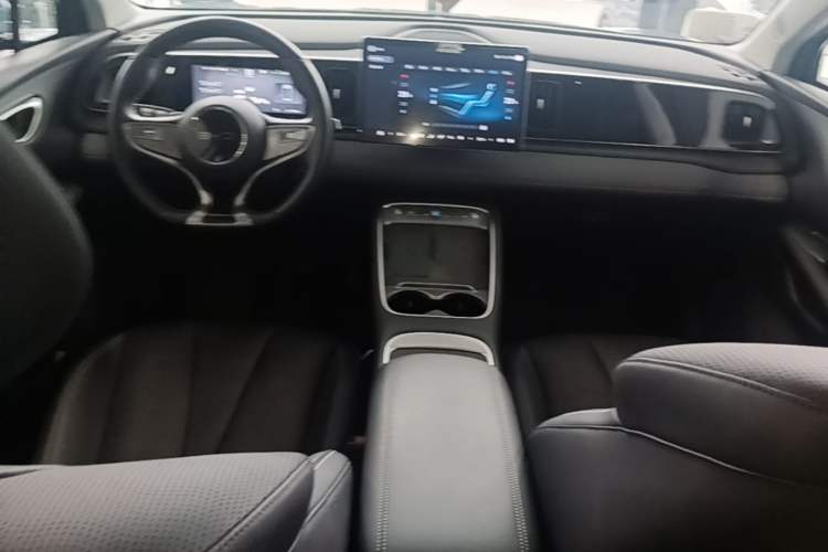 Used BYD Sealion 05 EV 2025 520 km Flagship SmartDrive Version Center Console
