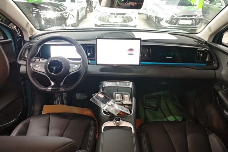 Used BYD Sealion 05 EV 2025 520 km Flagship SmartDrive Version Center Console