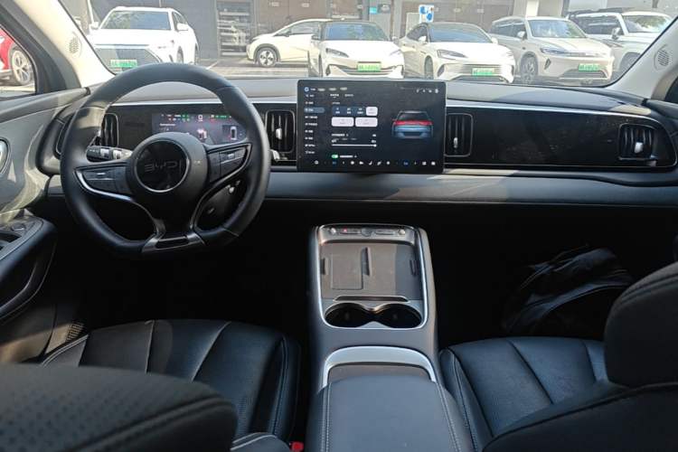 Used BYD Sealion 05 EV 2025 520 km Smart Cruise Version Center Console