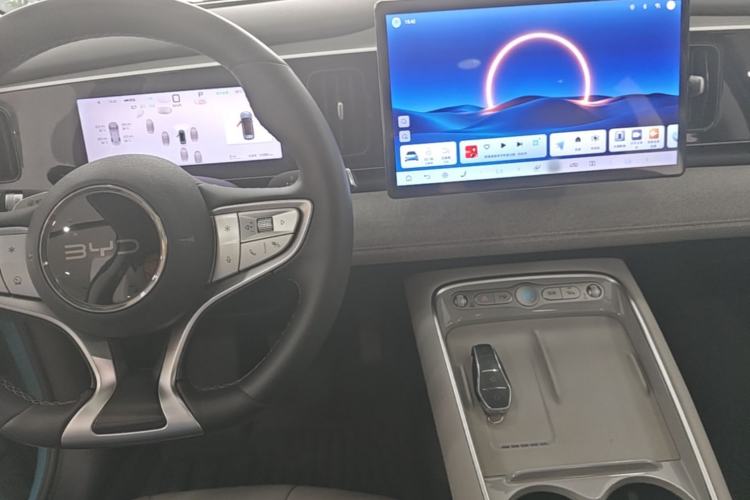 Used BYD Sealion 05 EV 2025 520 km Smart Cruise Version Center Console