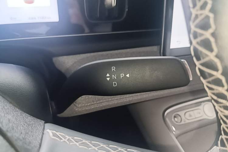 Used BYD Sealion 05 EV 2025 520 km Smart Cruise Version Gear Lever