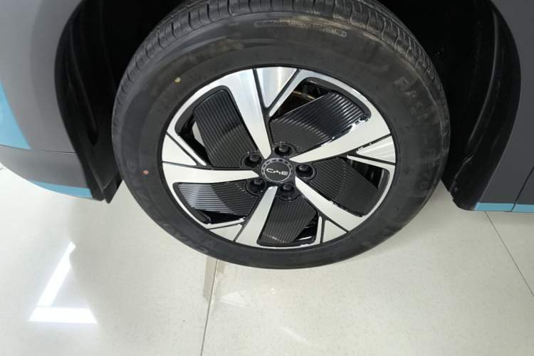 Used BYD Sealion 05 EV 2025 520 km Smart Cruise Version Left Front Wheel Hub