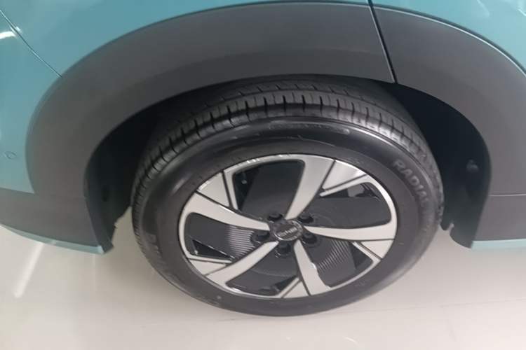 Used BYD Sealion 05 EV 2025 520 km Smart Cruise Version Right Rear Wheel Hub