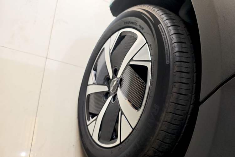 Used BYD Sealion 05 EV 2025 520 km Smart Cruise Version Right Rear Wheel Hub