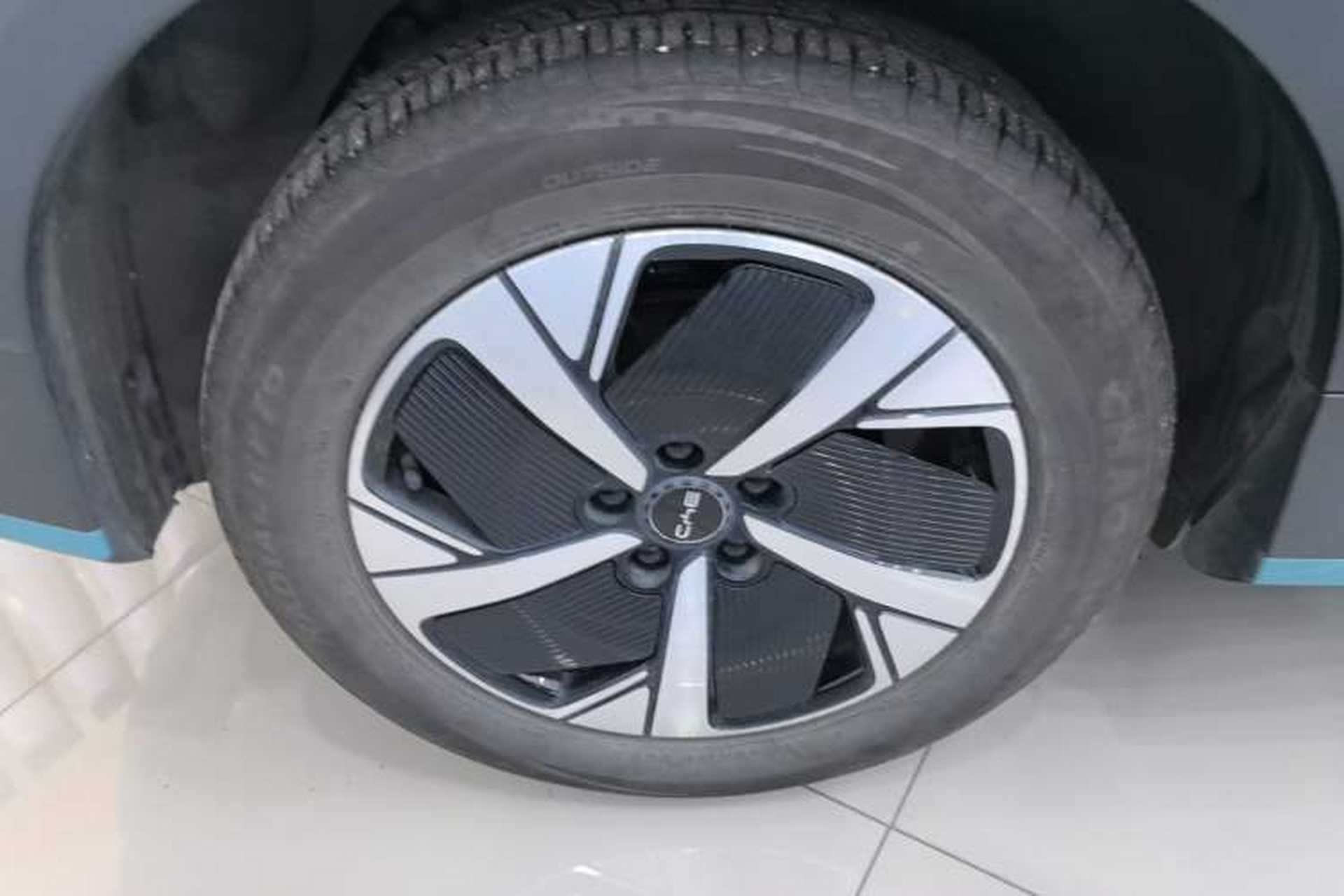 Used BYD Sealion 05 EV 2025 520 km Smart Cruise Version Right Rear Wheel Hub
