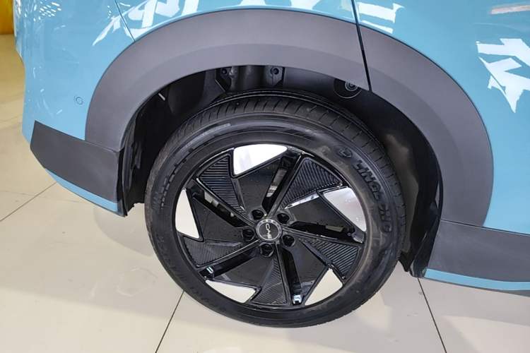 Used BYD Sealion 05 EV 2025 520 km Flagship SmartDrive Version Right Rear Wheel Hub