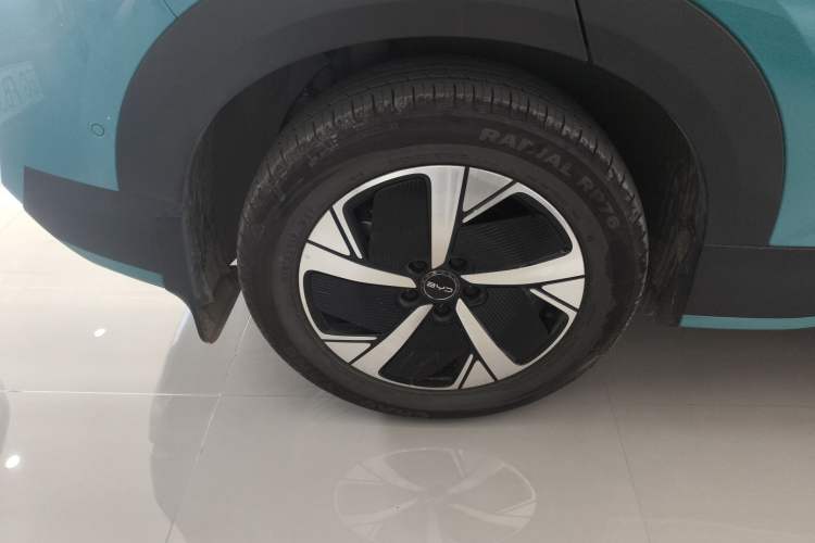 Used BYD Sealion 05 EV 2025 520 km Smart Cruise Version Right Rear Wheel Hub