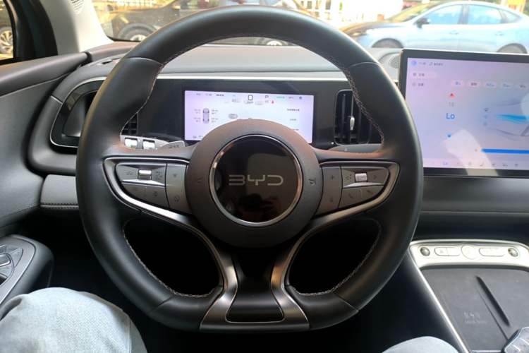 Used BYD Sealion 05 EV 2025 520 km Smart Cruise Version Steering Wheel