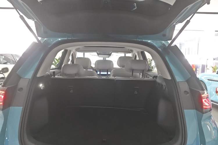 Used BYD Sealion 05 EV 2025 520 km Smart Cruise Version Trunk