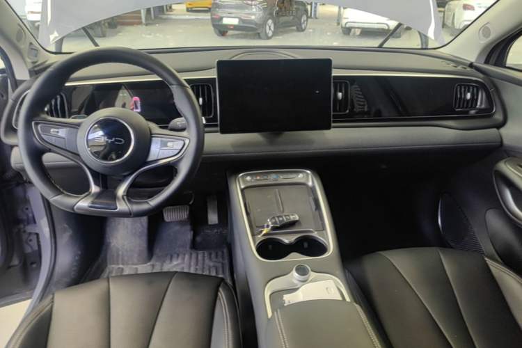 Used BYD Sealion 05 EV 2025 520 km Flagship SmartDrive Version Center Console