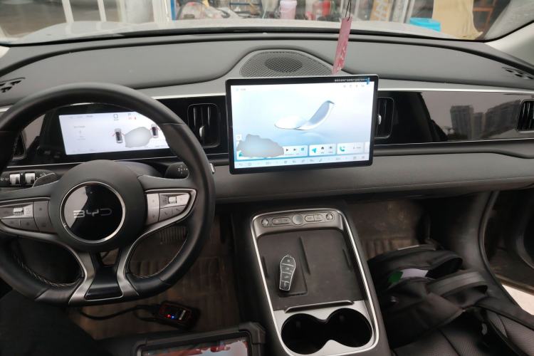 Used BYD Sealion 05 EV 2025 520 km Flagship SmartDrive Version Center Console