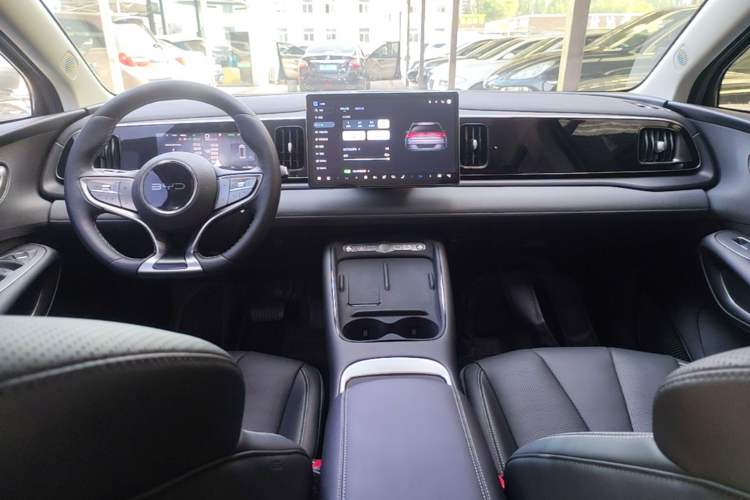 Used BYD Sealion 05 EV 2025 520 km Smart Cruise Version Center Console