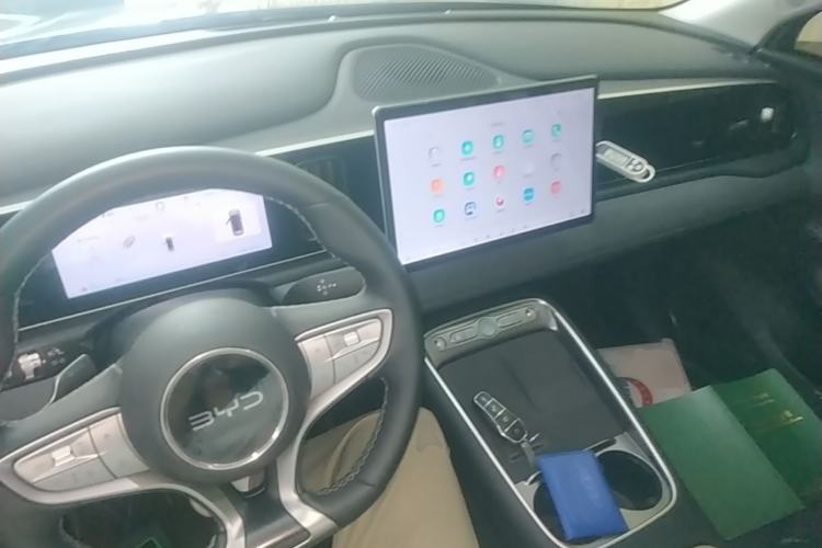 Used BYD Sealion 05 EV 2025 520 km Smart Cruise Version Center Console
