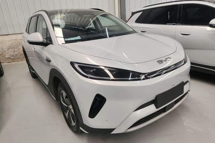 Used BYD Sealion 05 EV 2025 520 km Smart Cruise Version Front Right 45 Deg