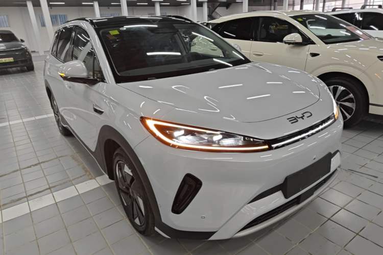 Used BYD Sealion 05 EV 2025 520 km Flagship SmartDrive Version Front Right 45 Deg