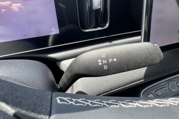 Used BYD Sealion 05 EV 2025 430 km Smart Cruise Version Gear Lever