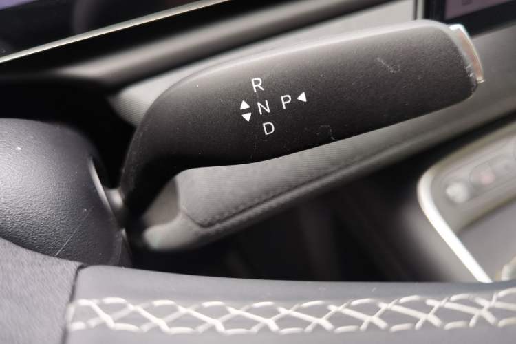 Used BYD Sealion 05 EV 2025 520 km Smart Cruise Version Gear Lever