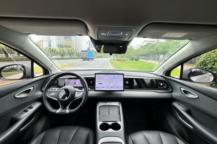 Used BYD Sealion 05 EV 2025 430 km Smart Cruise Version Interior 1