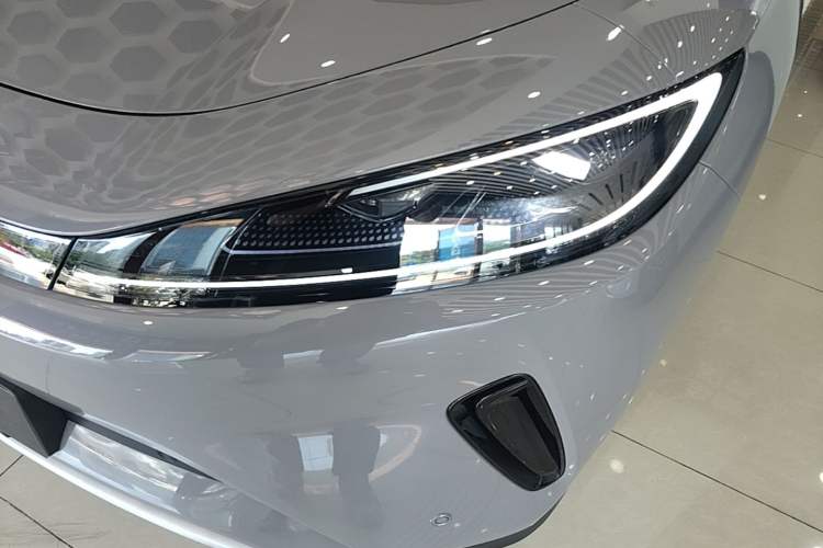 Used BYD Sealion 05 EV 2025 520 km Smart Cruise Version Left Front Headlight