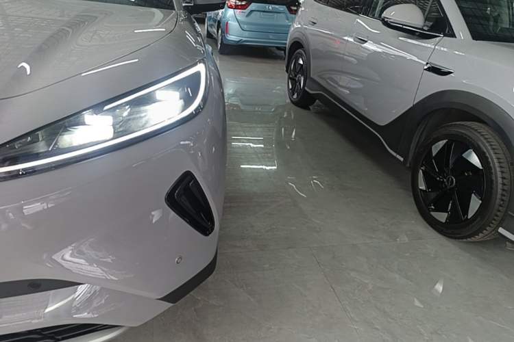 Used BYD Sealion 05 EV 2025 520 km Smart Cruise Version Left Front Headlight