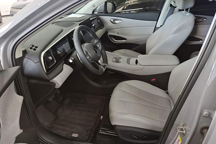 Used BYD Sealion 05 EV 2025 520 km Smart Cruise Version Left Front Seat