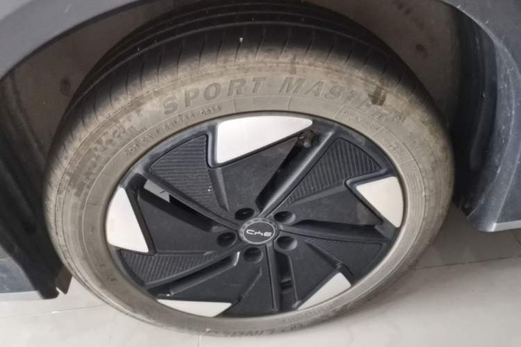 Used BYD Sealion 05 EV 2025 520 km Flagship SmartDrive Version Left Front Wheel Hub