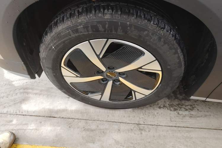 Used BYD Sealion 05 EV 2025 520 km Smart Cruise Version Left Front Wheel Hub