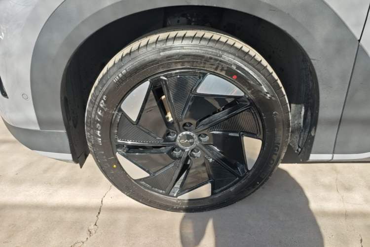 Used BYD Sealion 05 EV 2025 520 km Flagship SmartDrive Version Left Front Wheel Hub