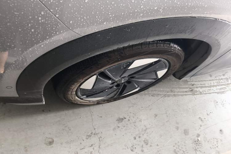 Used BYD Sealion 05 EV 2025 520 km Flagship SmartDrive Version Left Front Wheel Hub