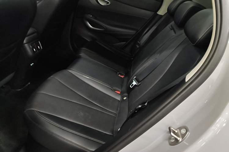 Used BYD Sealion 05 EV 2025 520 km Smart Cruise Version Left Rear Seat