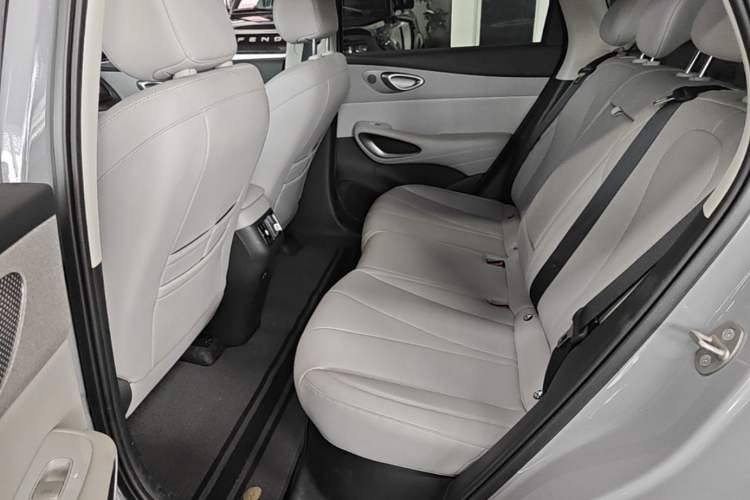 Used BYD Sealion 05 EV 2025 520 km Smart Cruise Version Left Rear Seat