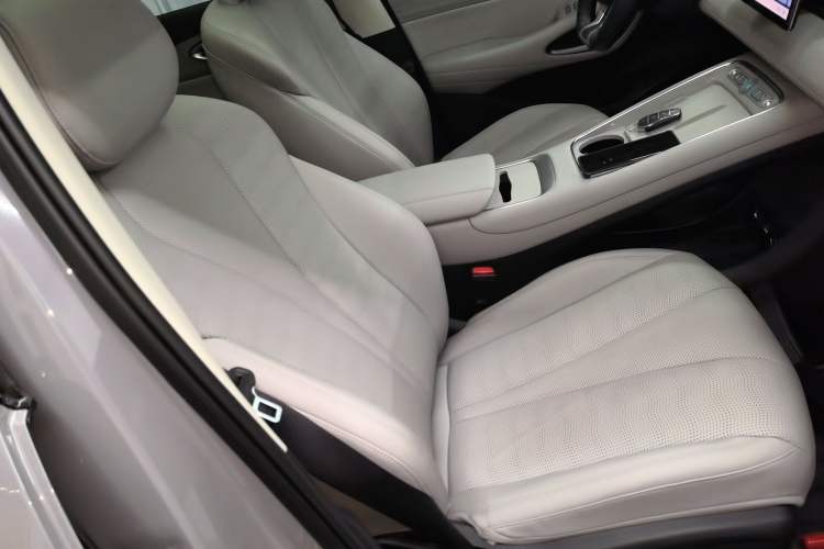 Used BYD Sealion 05 EV 2025 520 km Smart Cruise Version Right Front Seat