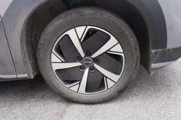 Used BYD Sealion 05 EV 2025 520 km Smart Cruise Version Right Front Wheel Hub