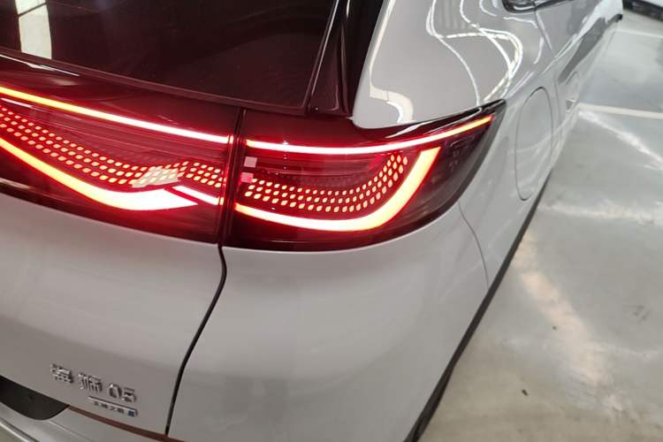 Used BYD Sealion 05 EV 2025 520 km Smart Cruise Version Right Rear Taillight